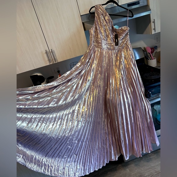 NWT shimmery purple & gold metallic one shoulder evening gown - Picture 8 of 14